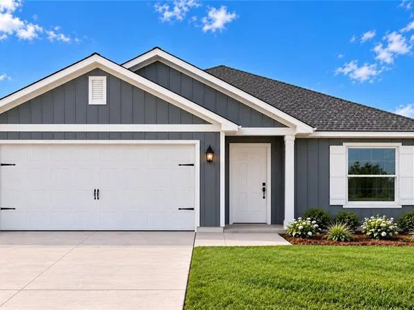 4377 Alden Cir E, Grand Bay, AL 36695