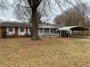 215 Fairway Dr, Eden, NC 27288