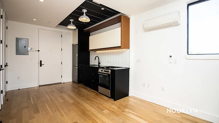 Rented by Nooklyn NYC LLC | media 65