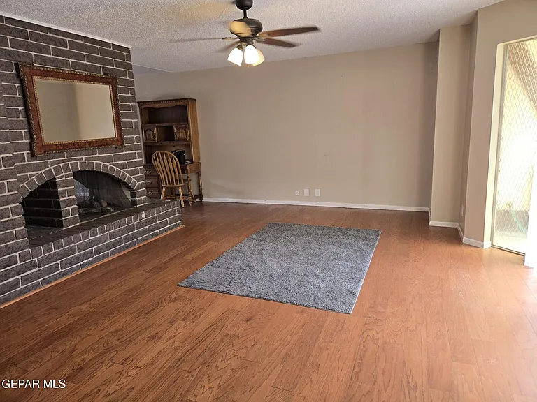 500 Thunderbird Dr #116 — Photo 7