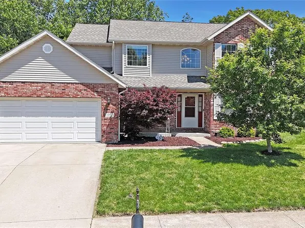 1242 Illini Dr, O'Fallon, IL 62269