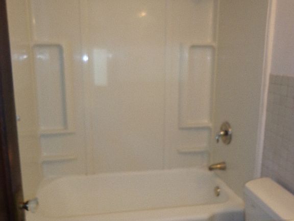 5th image of 109 E Gorham St APT 1