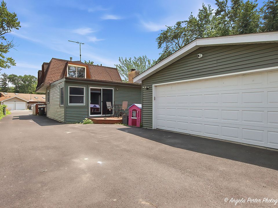1st image of 42680 N Lake Dr