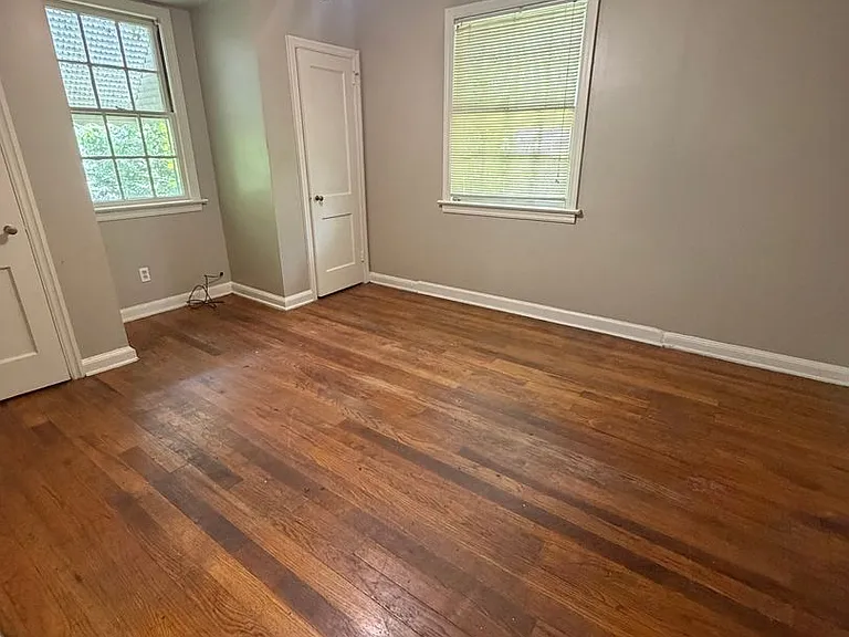 2750 Mimosa St — Photo 2