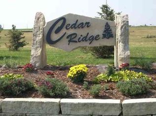 8612 Aldridge Dr SW, Cedar Rapids, IA 52404