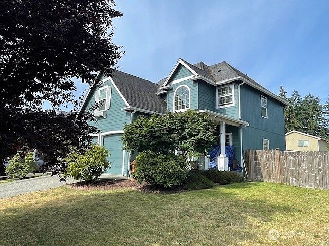 1st image of 11712 10th Avenue E