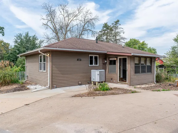 22322 Highway 64, Maquoketa, IA 52060