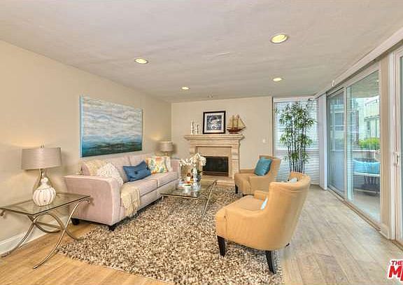 5th image of 30 Driftwood St Unit 1