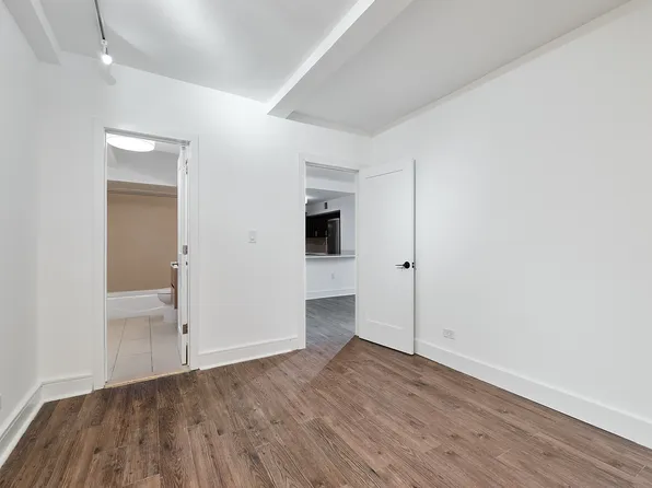 225 East 63rd Street image 4 of 12