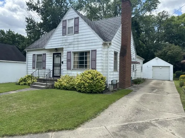 1502 Lincoln Dr, Flint, MI 48503