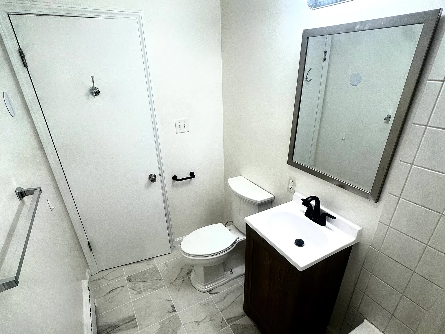 2 bed, 1003 sqft, $1,400 — Photo 3