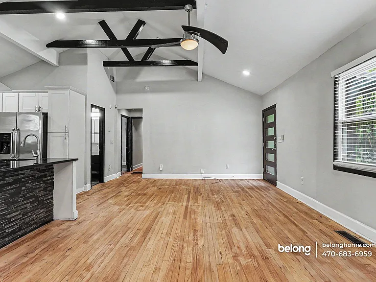 1790 Brewer Blvd SW — Photo 4