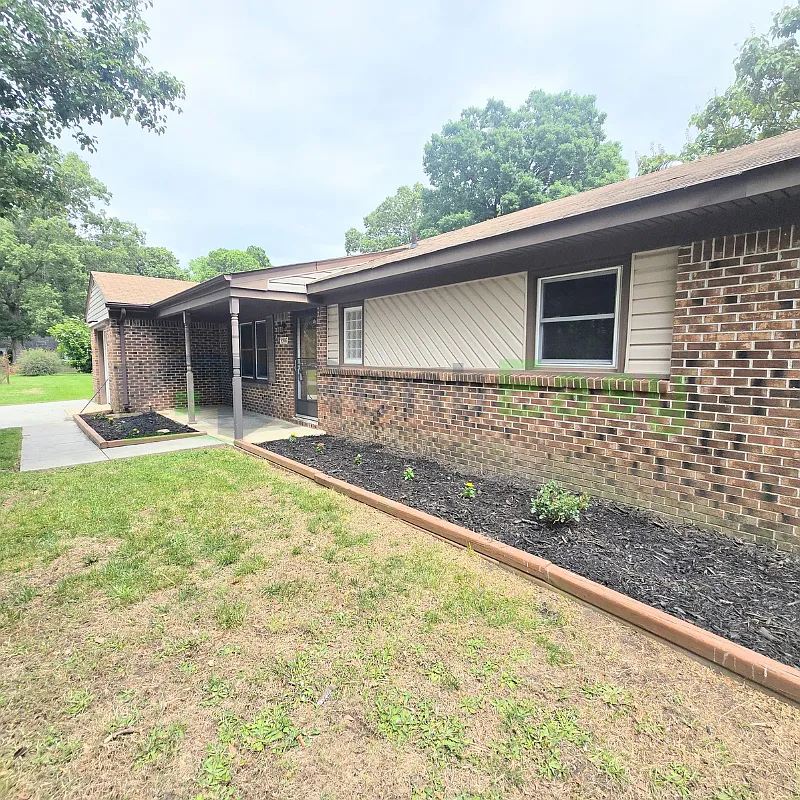 Building Photo - 5916 Vernon Dr