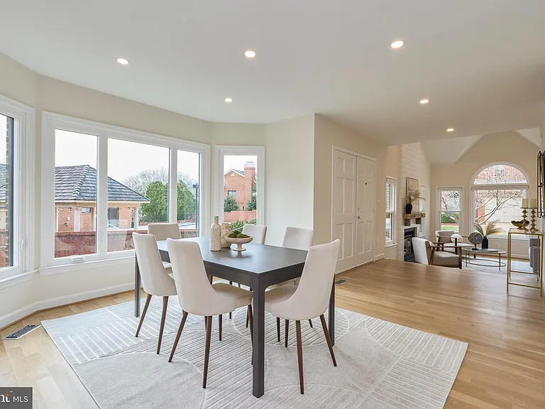 6615 Anthony Crest Sq — Photo 9