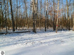 2009 Castle Ct, Weidman, MI
