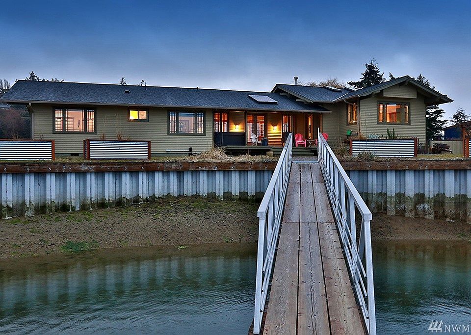 1st image of 3776 Steelhead Dr