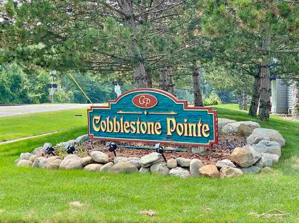 Fieldstone Ln, Saginaw, MI 48603