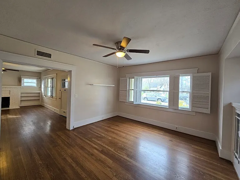 912 E Terrace Ave — Photo 10