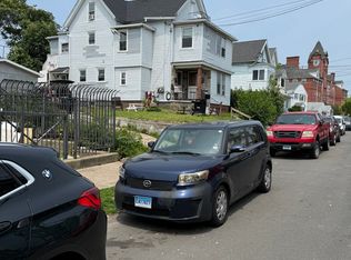 92 Alice St, Bridgeport, CT 06606