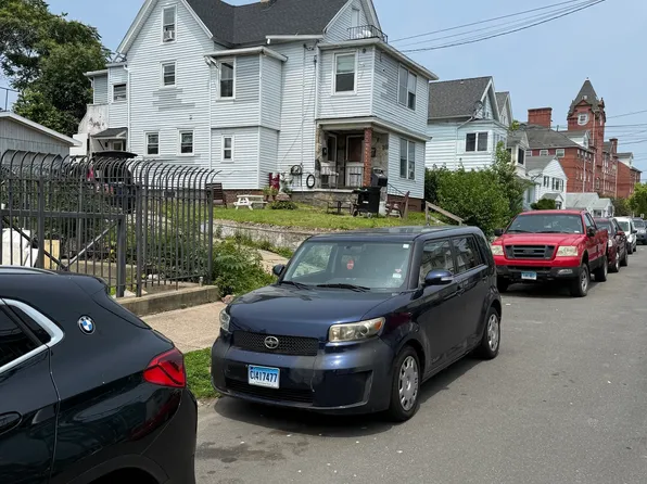 92 Alice Street, Bridgeport, CT 06606