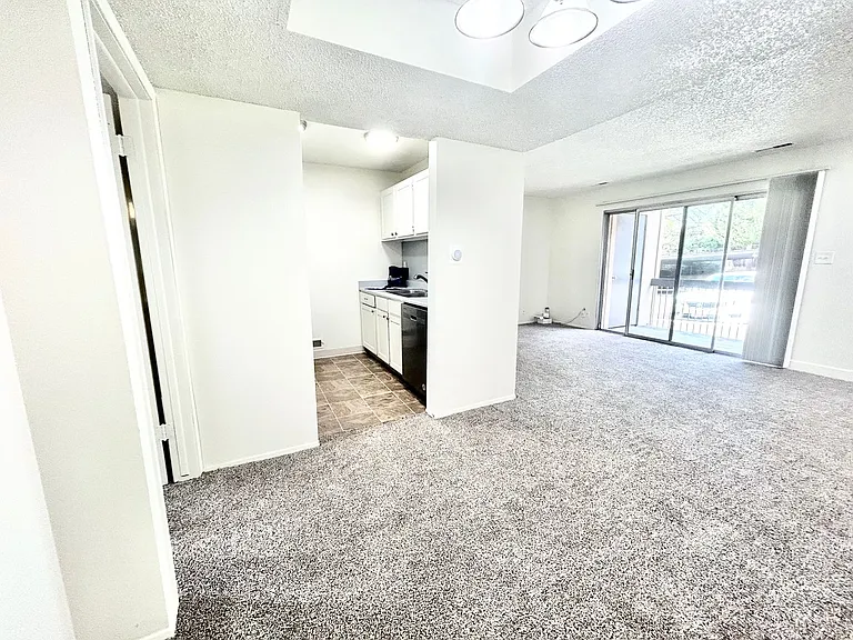 Foothill Terrace — Photo 127