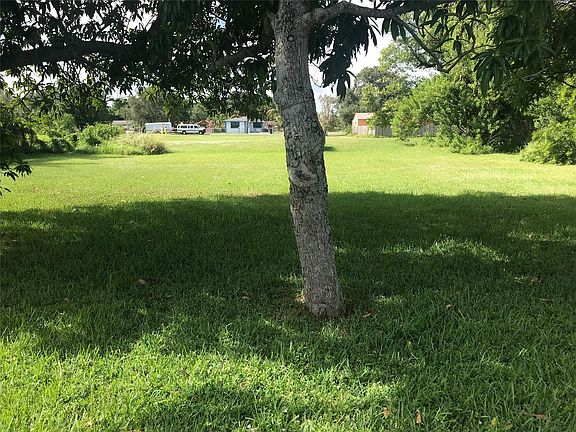2nd image of 65 NW 13th Avenue