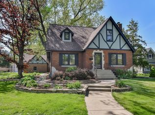 766 Prairie Ave, Glen Ellyn, IL
