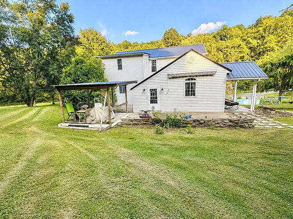 3rd image of 3076 S Ripley Rd