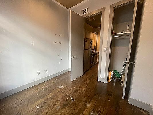3rd image of 228 Jefferson St #1LL