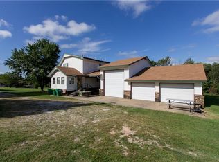 9460 Oak Dr, Springdale, AR 72762