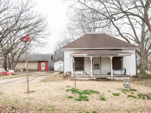 1117 State St, Altoona, KS 66710