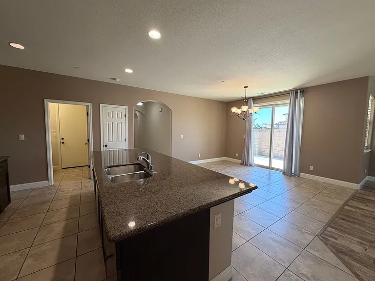 5867 E Laurite Ave — Photo 7