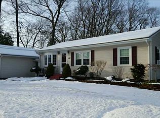 440 Angell Rd, Lincoln, RI 02865