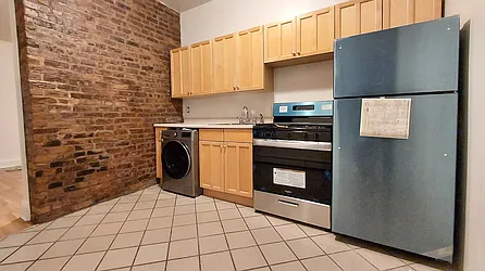 Rented by R New York