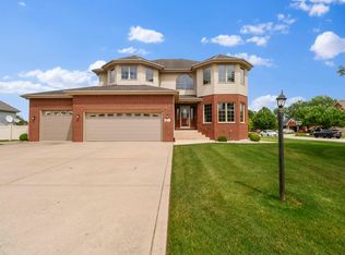 10125 New Devon St, Munster, IN 46321