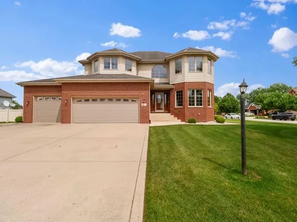 10125 New Devon St, Munster, IN 46321