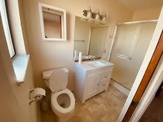 111 Huntington Ct — Photo 9