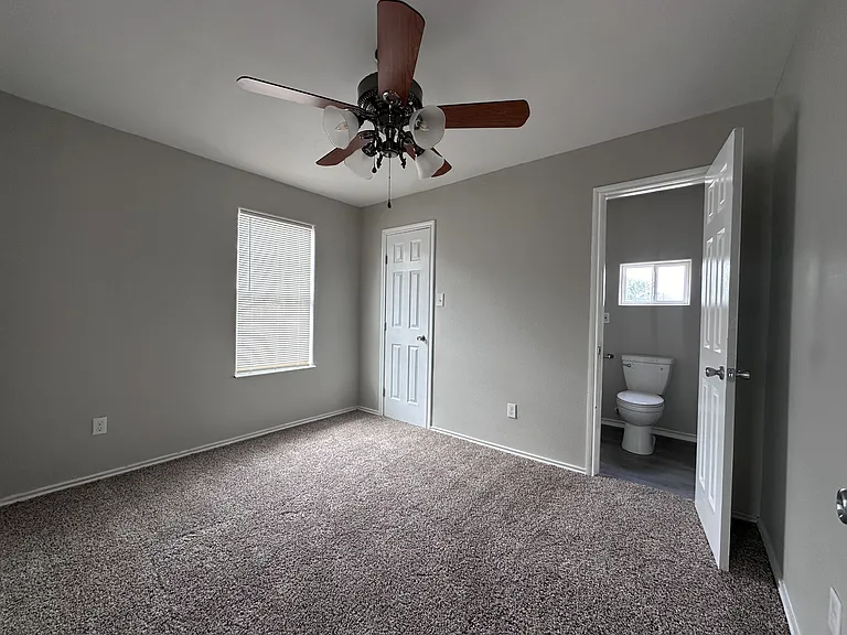1603 Caldwell St — Photo 53