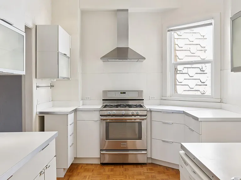 304 Walnut St #A3 — Photo 26