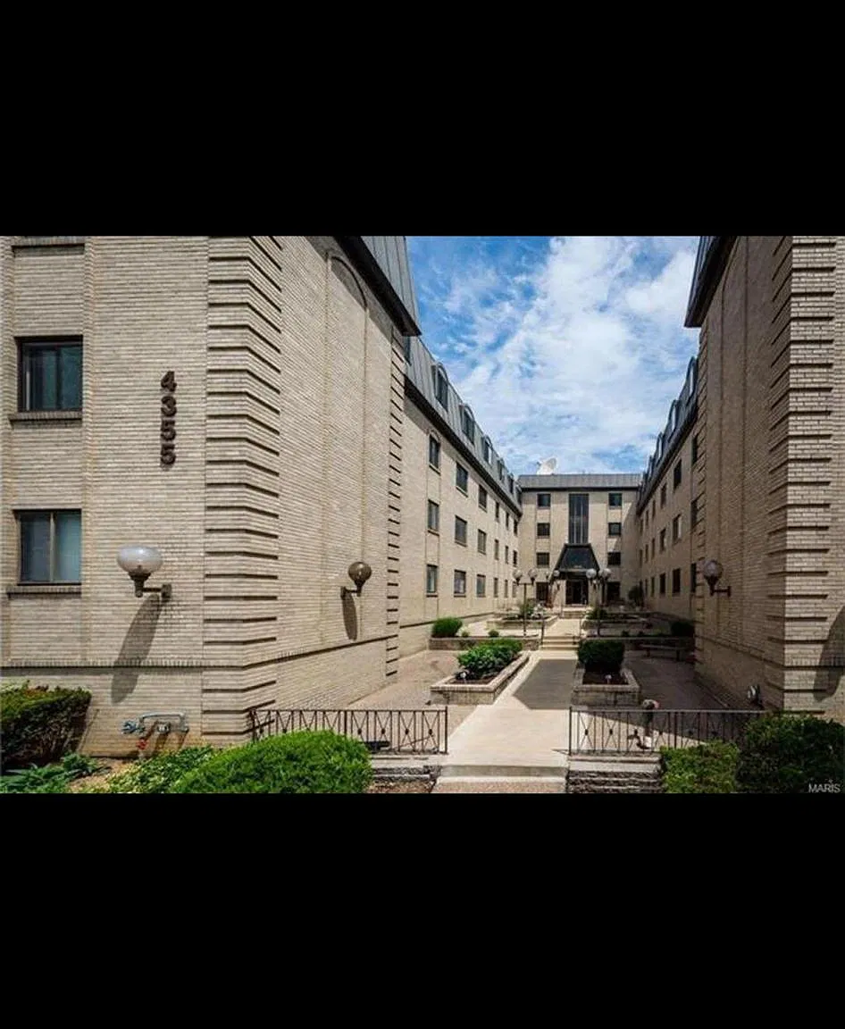 1 bed, 700 sqft, $1,200 — Photo 1