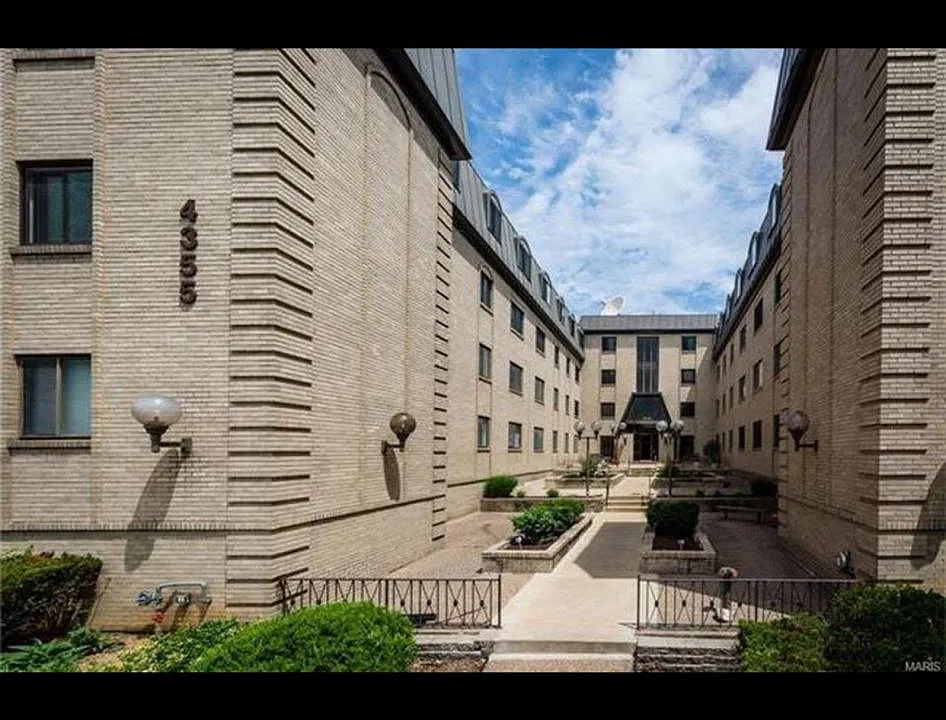 4355 Maryland Ave #123