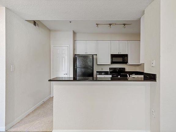 4th image of 8539 Gate Pkwy W Unit 1425
