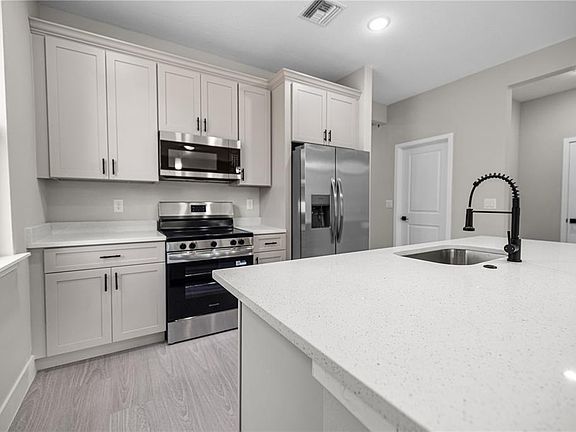 5th image of 15349 SW 29th Terrace Rd