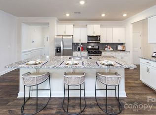 4372 Bronze Blvd, Sherrills Ford, NC 28673