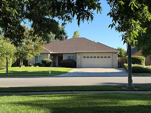 113 Sterling Oaks Dr Photo 1
