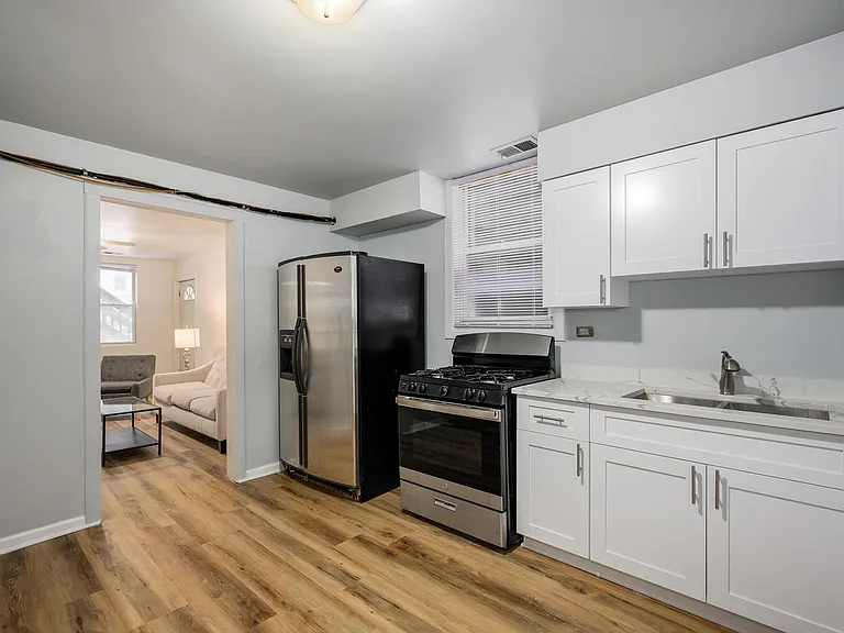 1720 N Saint Louis Ave #1 — Photo 7