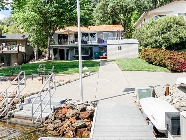 1st image of 11866 Lakeshore S