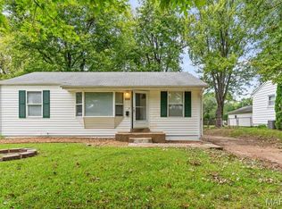 305 S Lafayette St, Florissant, MO 63031