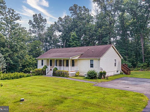 2nd image of 86 Iris Ln
