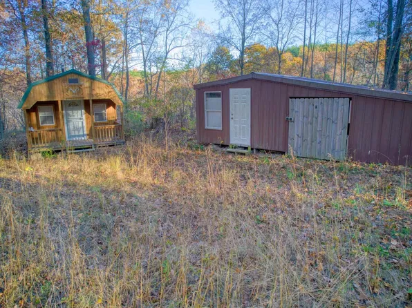 1924 Suchman Rd, Ava, IL 62907